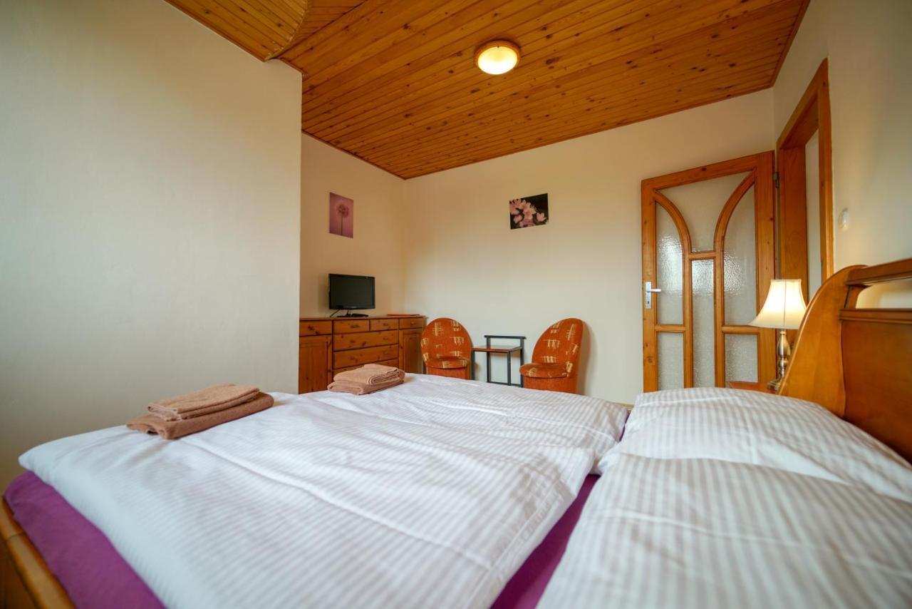 Penzion Fantazia Poprad - Self Check-In ภายนอก รูปภาพ